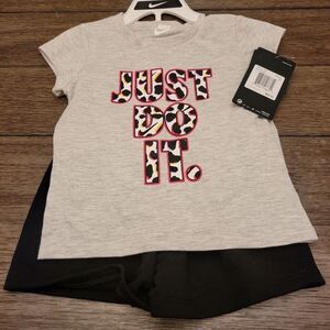 ⚡️TWO⚡️ Size 3T Outfits